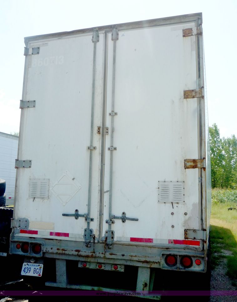 image for item 5008 1986 Stoughton tandem axle van trailer