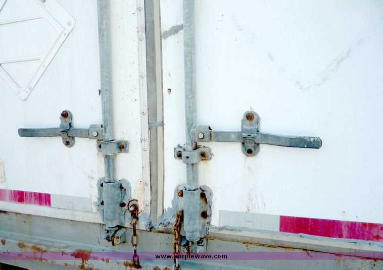 image for item 5008 1986 Stoughton tandem axle van trailer