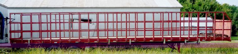 image for item 5009 1980 Fruehauf tandem axle flatbed trailer with edge
