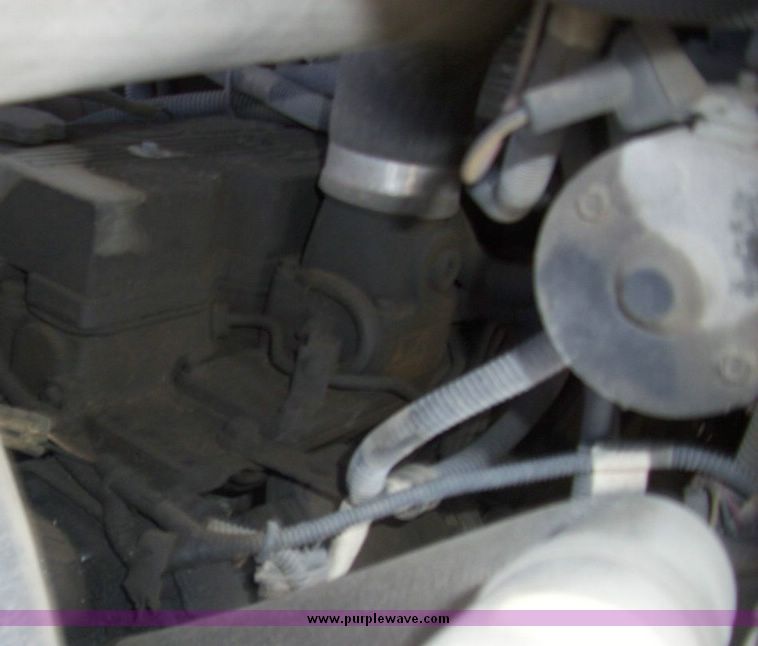 image for item 4487 2000 Freigtliner MT55 walk in van