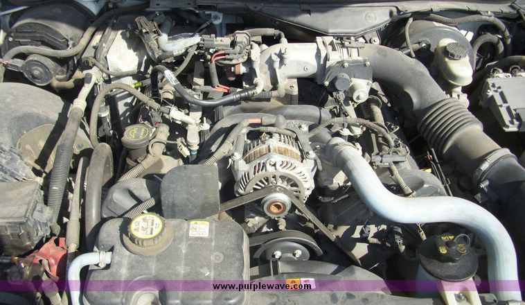 image for item 4499 2006 Ford Crown Victoria