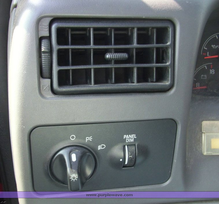 image for item 4505 1999 Ford F550