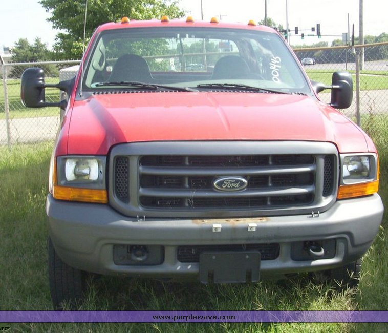 image for item 4507 1999 Ford F550