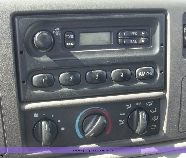 image for item 4507 1999 Ford F550