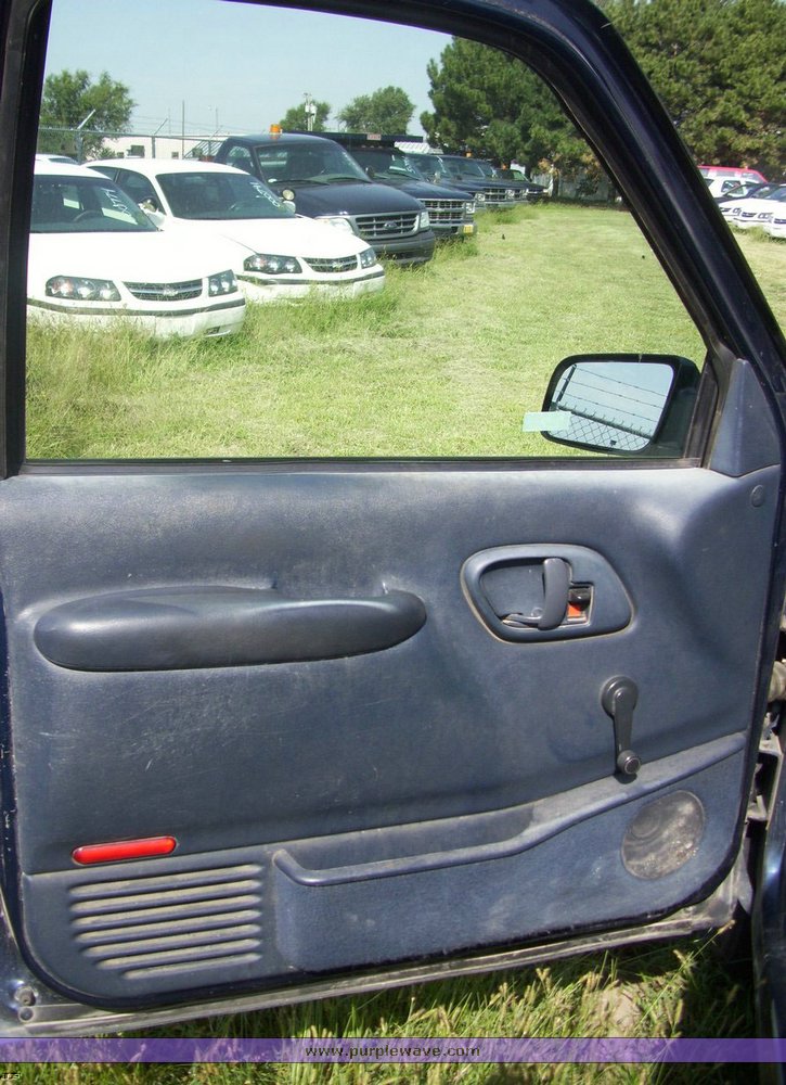 image for item 4518 1998 Chevrolet C2500