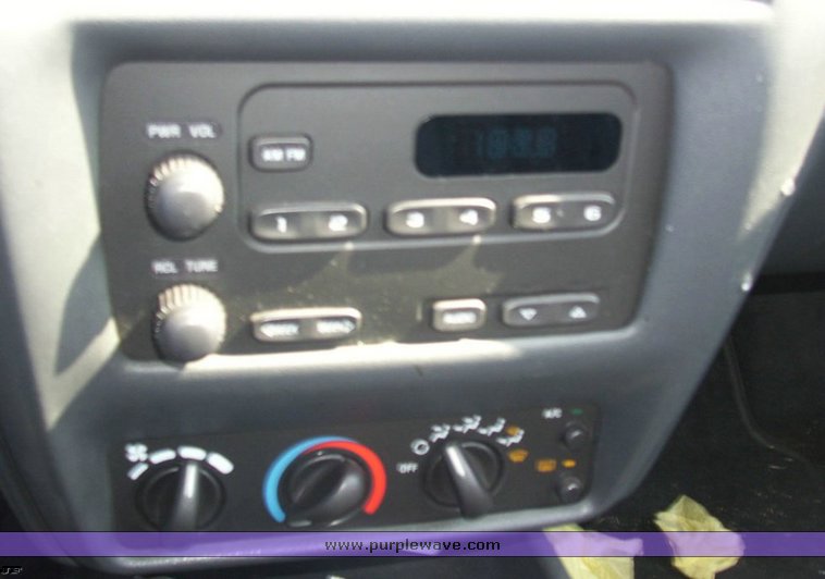 image for item 4520 2001 Chevrolet Cavalier