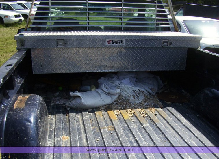 image for item 4527 1999 Chevrolet C2500