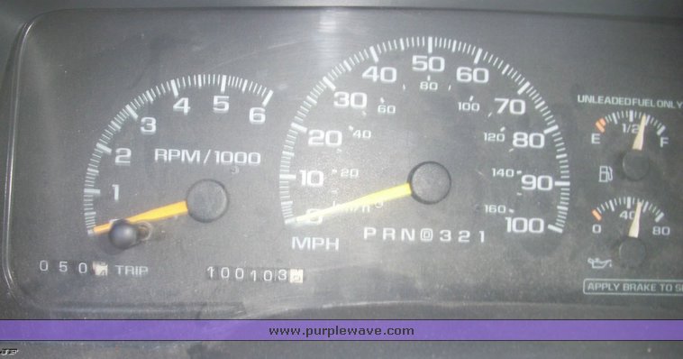 image for item 4529 1999 Chevrolet C2500