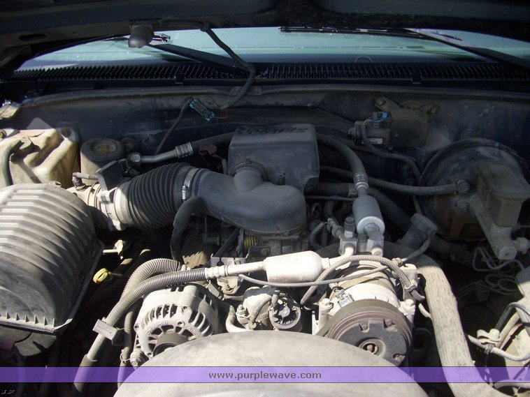 image for item 4529 1999 Chevrolet C2500