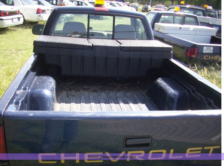 image for item 4531 2000 Chevrolet S-10