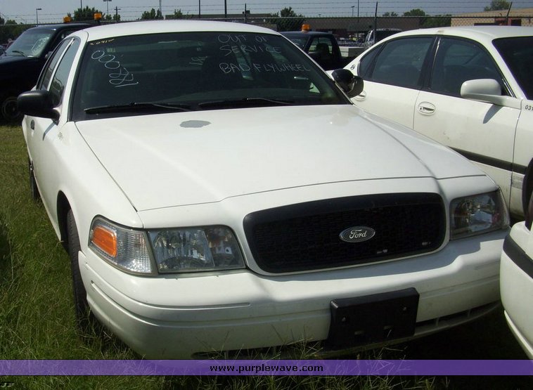 image for item 4534 2006 Ford Crown Victoria