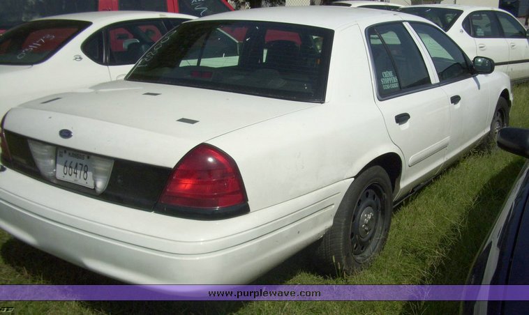 image for item 4534 2006 Ford Crown Victoria