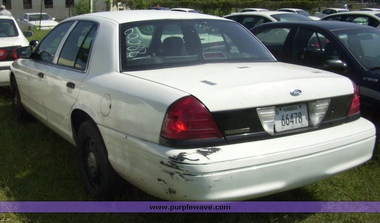 image for item 4534 2006 Ford Crown Victoria