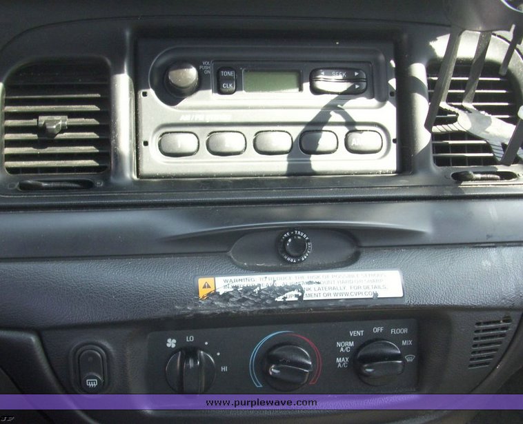 image for item 4534 2006 Ford Crown Victoria