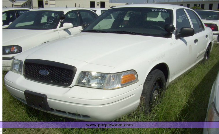 image for item 4541 2006 Ford Crown Victoria