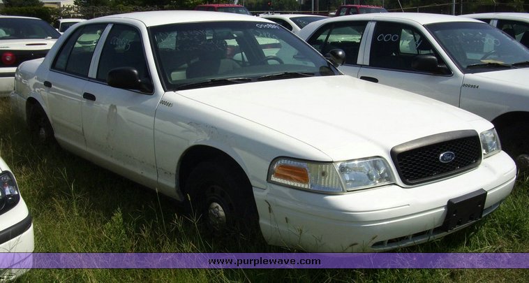 image for item 4541 2006 Ford Crown Victoria