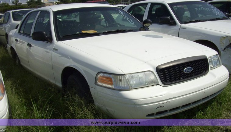 image for item 4542 2006 Ford Crown Victoria Police Interceptor