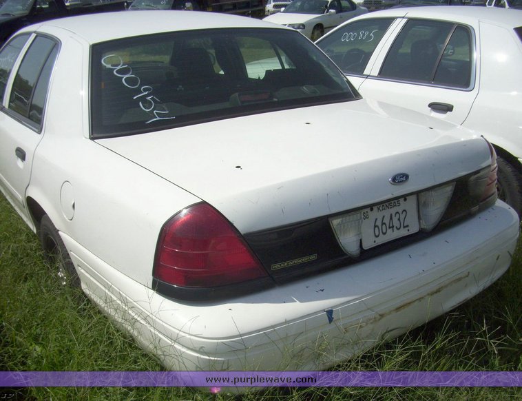 image for item 4542 2006 Ford Crown Victoria Police Interceptor