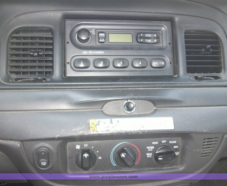 image for item 4542 2006 Ford Crown Victoria Police Interceptor