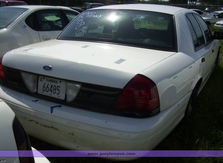 image for item 4543 2006 Ford Crown Victoria Police Interceptor