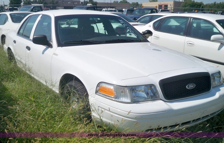 image for item 4551 2006 Ford Crown Victoria Police Interceptor