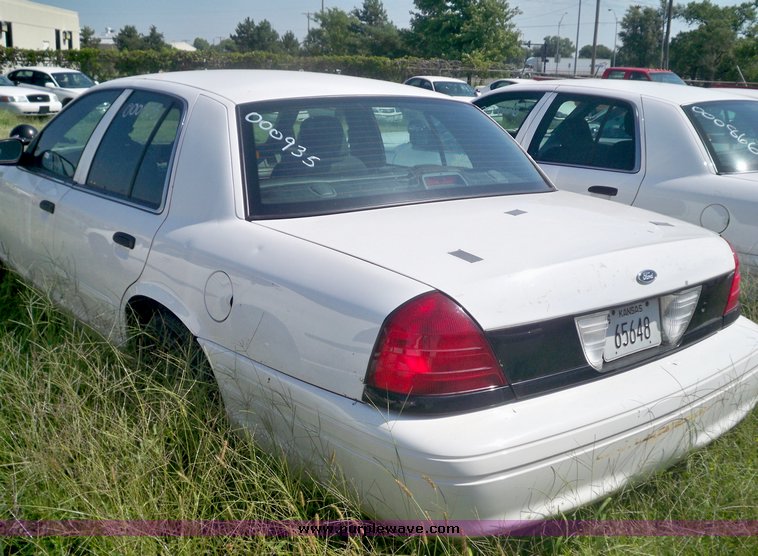 image for item 4551 2006 Ford Crown Victoria Police Interceptor