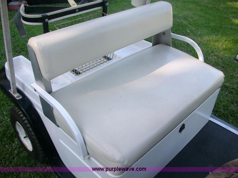 image for item 1500 1979 Harley-Davidson Davis 500 electric golf cart