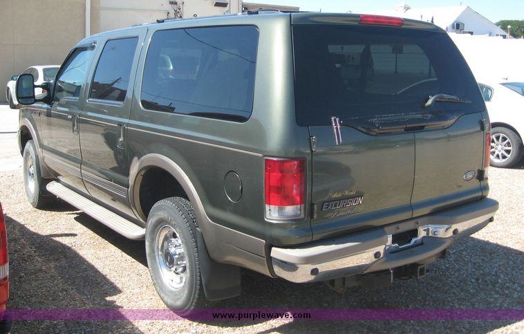image for item 2689 2000 Ford Excursion Limited