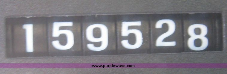 image for item 2689 2000 Ford Excursion Limited