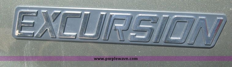 image for item 2689 2000 Ford Excursion Limited