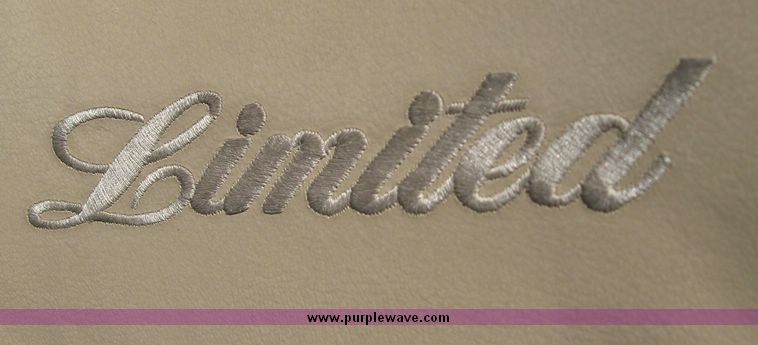 image for item 2689 2000 Ford Excursion Limited