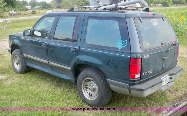 image for item 3435 1994 Ford Explorer