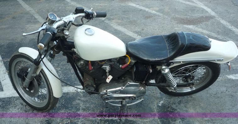 image for item 3589 1976 Harley Davidson Sportster