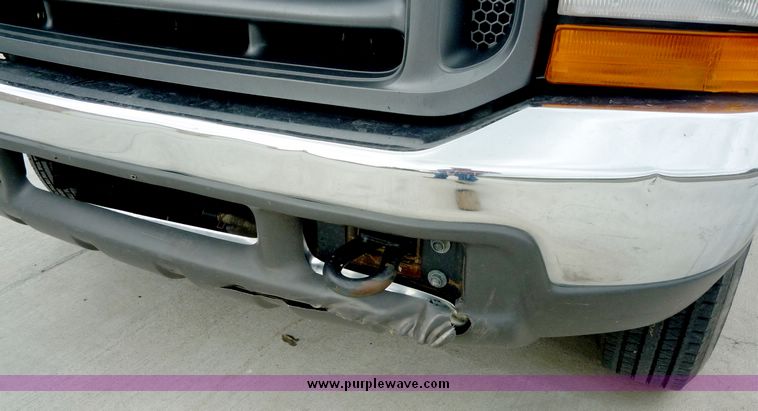 image for item 3600 2000 Ford F-250 extended cab truck