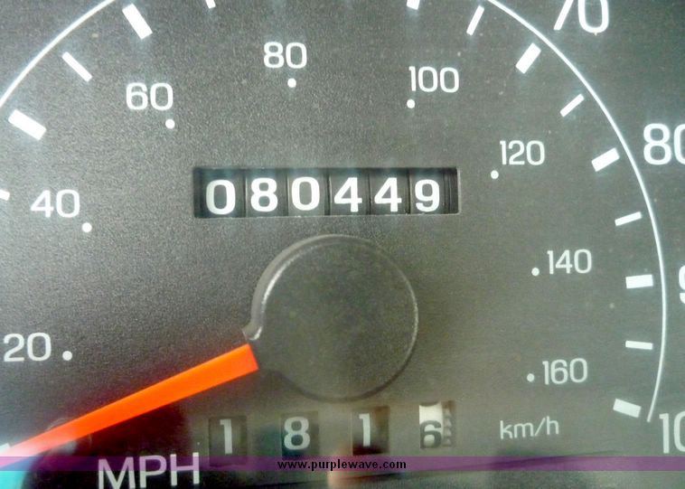 image for item 3600 2000 Ford F-250 extended cab truck