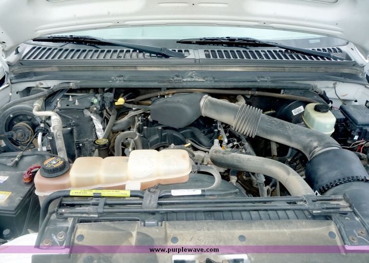 image for item 3600 2000 Ford F-250 extended cab truck