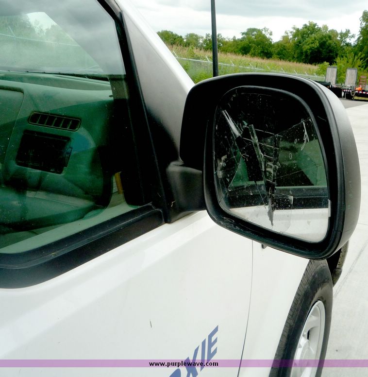 image for item 3600 2000 Ford F-250 extended cab truck