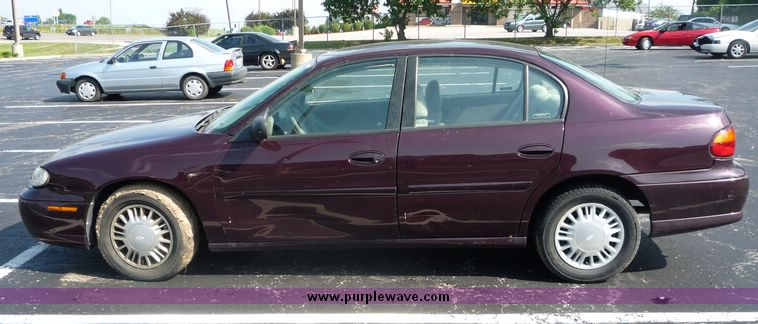 image for item 3639 2000 Chevrolet Malibu