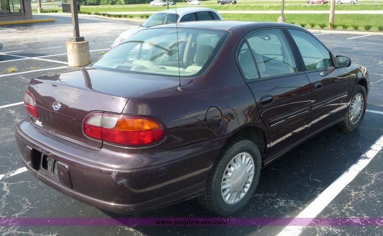 image for item 3639 2000 Chevrolet Malibu