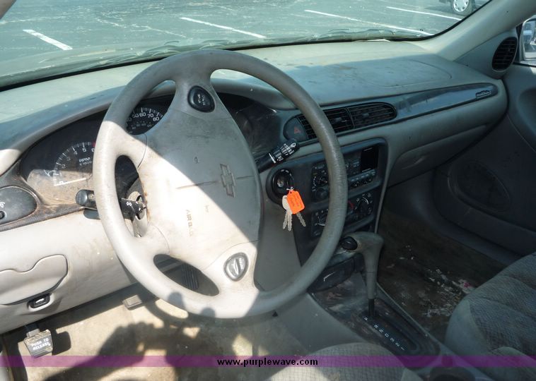 image for item 3639 2000 Chevrolet Malibu