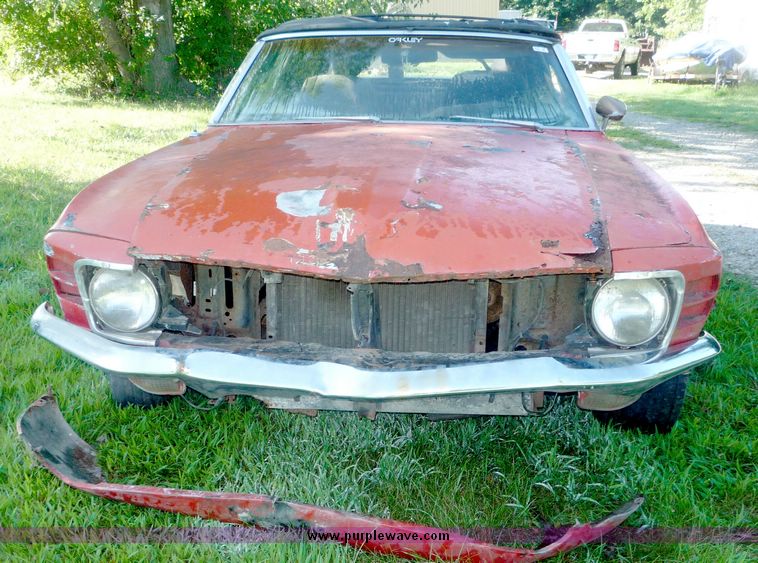 image for item 4018 1970 Ford Mustang convertible