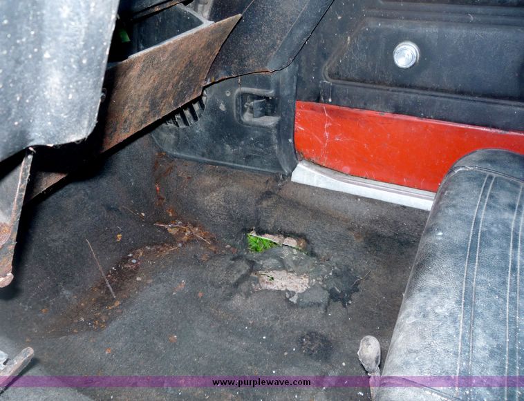 image for item 4018 1970 Ford Mustang convertible