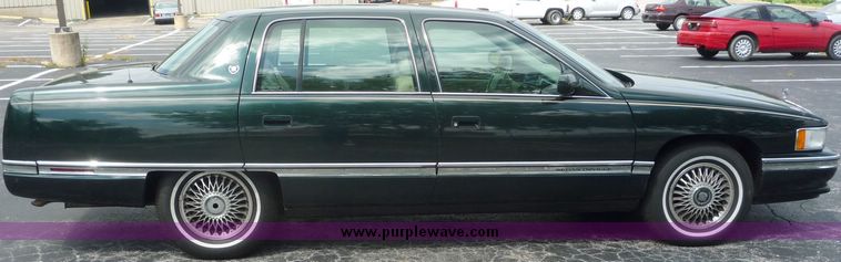 image for item 4090 1994 Cadillac Sedan Deville