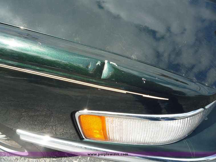 image for item 4090 1994 Cadillac Sedan Deville