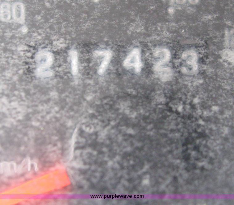 image for item 4233 2000 Ford E-40 Diamond VIP 2200 bus