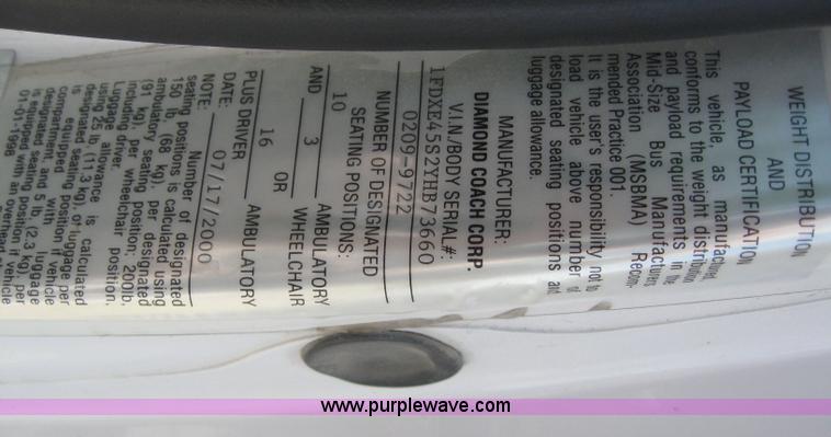 image for item 4233 2000 Ford E-40 Diamond VIP 2200 bus