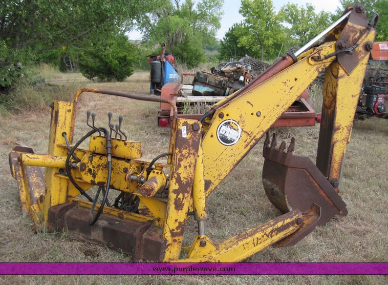 image for item 4561 Davis D130 back hoe attachment