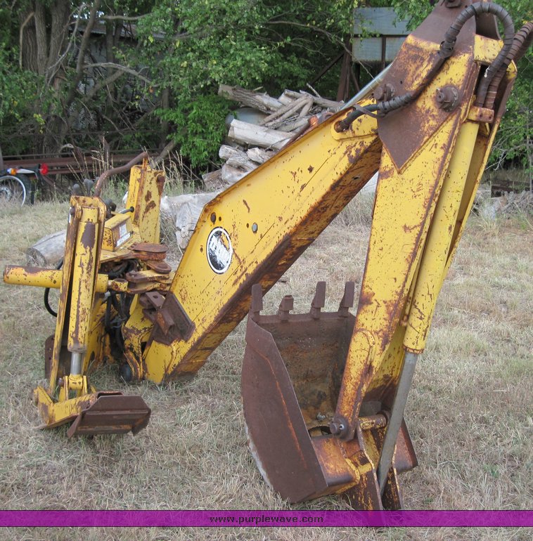 image for item 4561 Davis D130 back hoe attachment