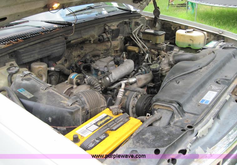 image for item 4563 1994 Chevrolet C3500 Silverado flatbed pickup truck