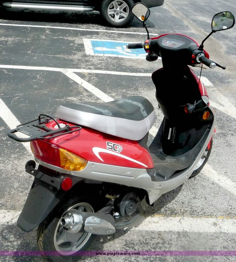 image for item 4654 Baja Sun City 50 street legal road scooter